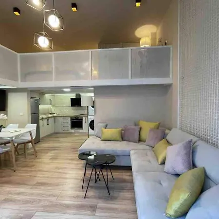 Lovely In With A View Apartament Pogradec